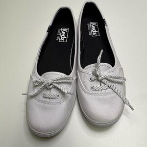 Keds White Canvas Sneakers with Black Insock